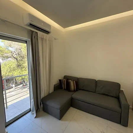 Cozy Center B Apartament *